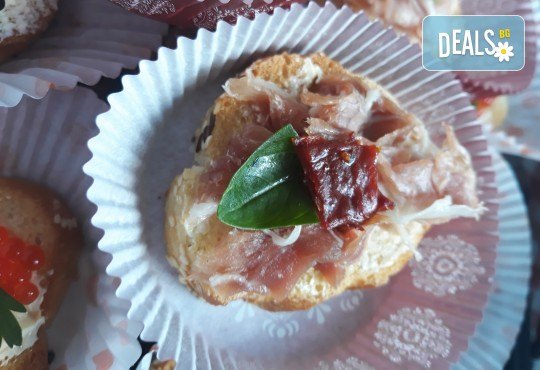 Микс плато от 30 броя мини сандвичи с месни деликатеси, сирена и зеленчуци от My Style Event! - Снимка 4