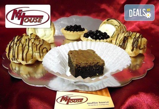 Сладък импулс! 50 или 100 броя сладки петифури микс в ШЕСТ различни вкусови стила от Muffin House - Снимка 5