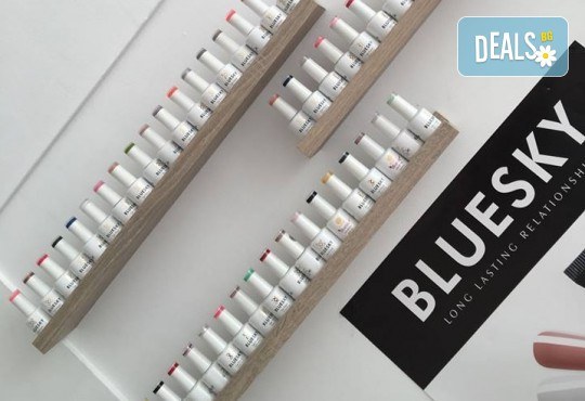 Прелестни цветове! Маникюр с гел лак Bluesky и 2 красиви декорации в Garden Studio! - Снимка 7