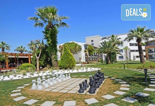На море в Кушадасъ, Турция, през септември или октомври! 7 нощувки на база All Inclusive в Palm Wings Kusadasi Beach Resort&Spa 5* и възможност за транспорт! - Снимка 12