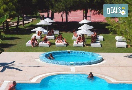 Изпратете лятото с почивка във Flora Suites 3*, Кушадасъ, Турция! 7 нощувки на база All Inclusive и възможност за транспорт! - Снимка 6