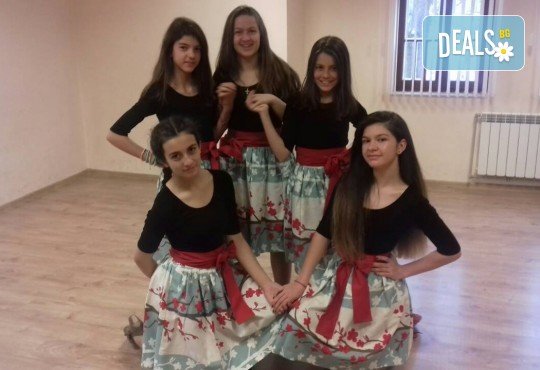 Открийте таланта на Вашето дете! 1 или 4 посещения на детска вокална група Палави ноти в Sofia International Music & Dance Academy! - Снимка 4