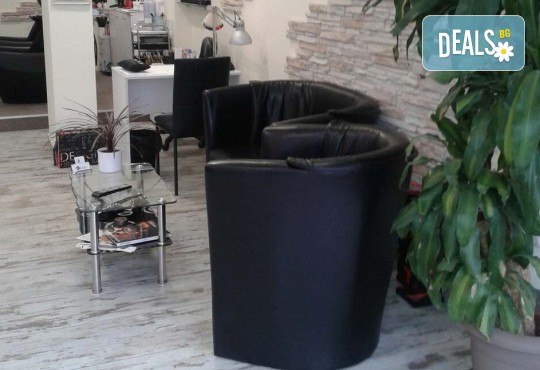 Красиви ръце! Маникюр с гел лак Bluesky и 2 декорации в салон за красота Алма Морел! - Снимка 11