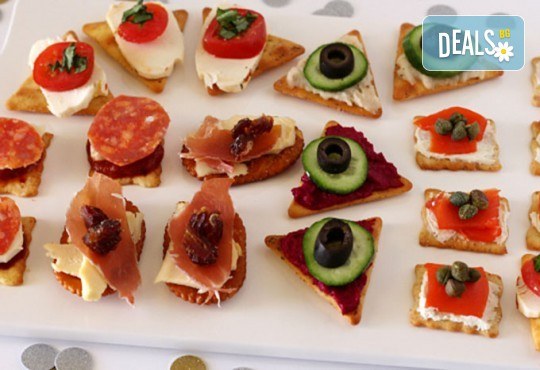 95 броя тарталети, коктейлни шишчета и хапки с прошуто, сирена и чоризо от My Style Event! - Снимка 3