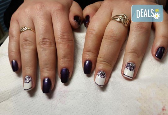 Mаникюр с гел лак BlueSky, 2 или 4 декорации, вграждане на камъчета и ефекти от Салон Мечта! - Снимка 28
