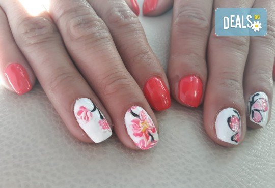 Mаникюр с гел лак BlueSky, 2 или 4 декорации, вграждане на камъчета и ефекти от Салон Мечта! - Снимка 30