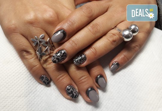 Mаникюр с гел лак BlueSky, 2 или 4 декорации, вграждане на камъчета и ефекти от Салон Мечта! - Снимка 36