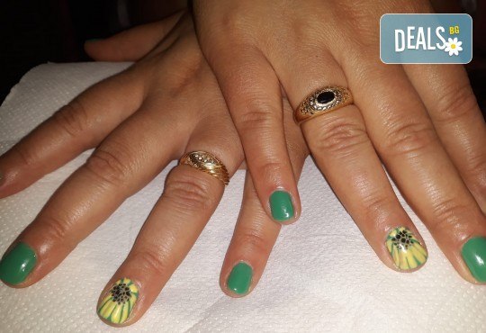 Mаникюр с гел лак BlueSky, 2 или 4 декорации, вграждане на камъчета и ефекти от Салон Мечта! - Снимка 52