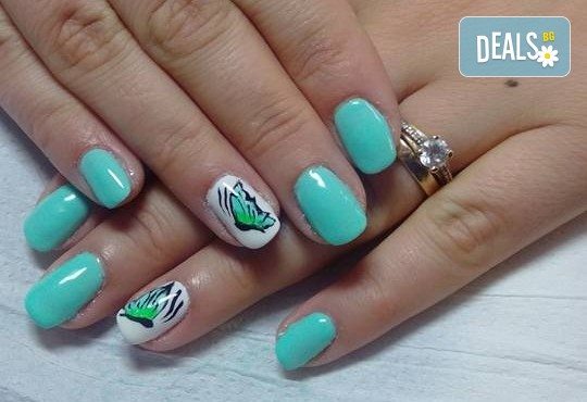 Mаникюр с гел лак BlueSky, 2 или 4 декорации, вграждане на камъчета и ефекти от Салон Мечта! - Снимка 10