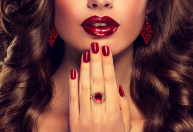 Перфектни цветове! Дълготраен маникюр с гел лак BlueSky, Shellac и CND в Салон за красота Miss Beauty!