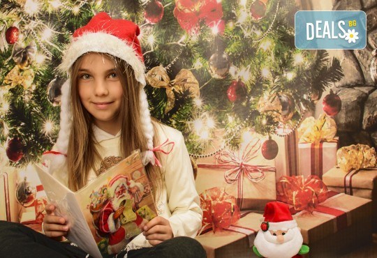 Красив подарък за цялото семейство! Направете си коледна семейна фотосесия с неограничен брой обработени кадри от Pandzherov Photography! - Снимка 7