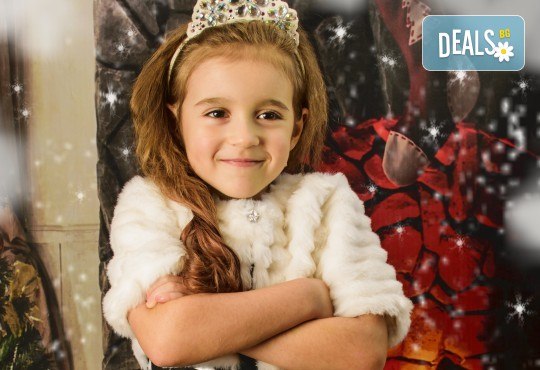 Красив подарък за цялото семейство! Направете си коледна семейна фотосесия с неограничен брой обработени кадри от Pandzherov Photography! - Снимка 5