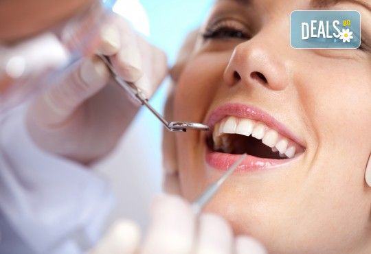 Обстоен профилактичен преглед и лечение на пулпит на еднокоренов зъб в DentaLux! - Снимка 1