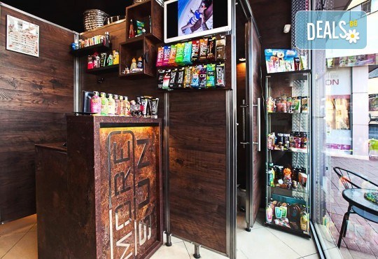 Карта за 30 минути солариум + 2бр. тестери соларна козметика на Soleo в соларно и козметично студио More Sun в Студентски град! - Снимка 8