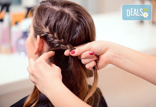 Красива визия! Прав сешоар и плаваща плитка в студио за красота Fly! - Снимка 1