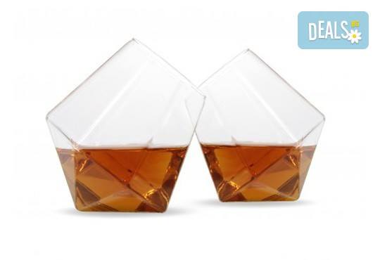 Нестандартно и оригинално! Вземете луксозен сет чаши за уиски с форма на диамант! - Снимка 1