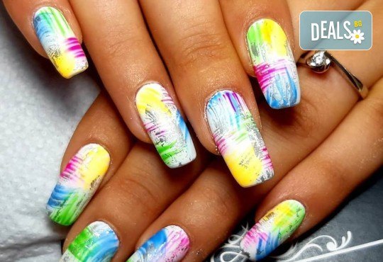 Маникюр с гел лак Bluesky, сваляне на стар гел лак, декорация с пигменти, брокати, фолио, декоративен пясък или до 10бр. камъчета + масаж с дълбоко хидратиращ крем във VM's Beauty House! - Снимка 1