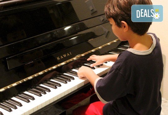 2 урока по пиано, китара, флейта или цигулка за дете или възрастен в школата на Sofia International Music & Dance Academy! - Снимка 1