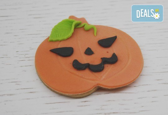 Вкусни празнични меденки за Хелоуин със страховита декорация, 6 броя микс , от Сладкарница Сладост! - Снимка 2