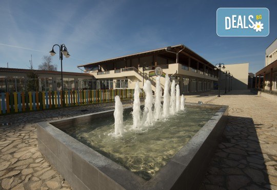 Нова година в Охрид, Македония, с България Травел! 3 нощувки със закуски, 2 вечери с жива музика в Hotel Village 4*, транспорт и посещение на Скопие! - Снимка 14