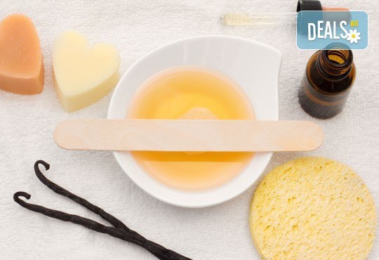 Кола маска на цяло тяло за жени с италиански продукти в козметичен салон DR.LAURANNE в центъра на София! - Снимка 4