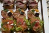 Сет от 70 ароматни маслени кроасанчета и мини сандвичи с разнообразни вкусове + безплатна доставка за София от кулинарна работилница Деличи! - thumb 4
