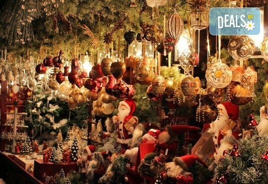 Еднодневна екскурзия и шопинг в Драма - коледната столица на Гърция! Транспорт, екскурзовод и посещение на Онируполи! - Снимка 4