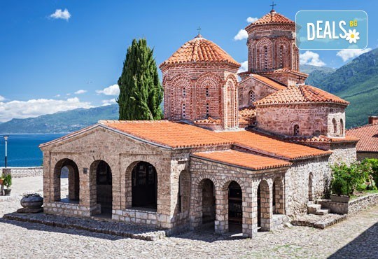 Коледна магия край Охридското езеро! 2 нощувки със закуски и празнични вечери в Охрид, транспорт и програма в Скопие! - Снимка 6