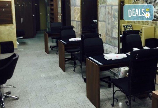 Гладка кожа! Кола маска на 1 зона по избор за мъже или жени в салон за красота Incanto dream в Студентски град! - Снимка 8