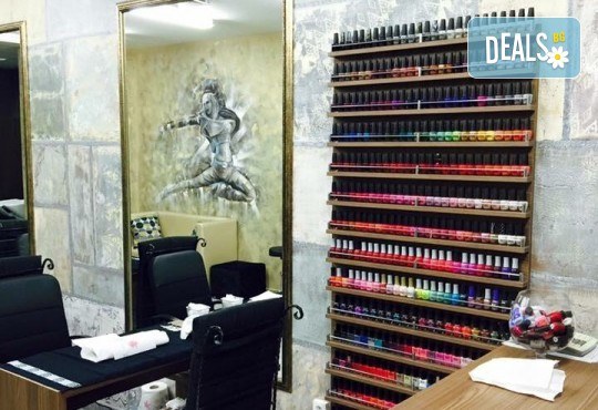 Почистване на лице и хидратираща терапия или терапия с фито-стволови клетки с козметика по избор от салон Incanto Dream в Студентски град! - Снимка 9