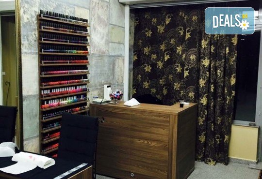 Почистване на лице и хидратираща терапия или терапия с фито-стволови клетки с козметика по избор от салон Incanto Dream в Студентски град! - Снимка 11