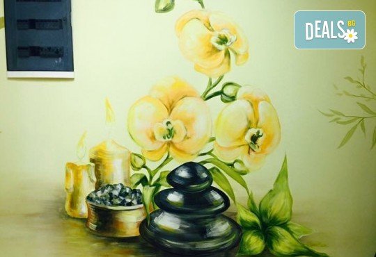 Почистване на лице и хидратираща терапия или терапия с фито-стволови клетки с козметика по избор от салон Incanto Dream в Студентски град! - Снимка 5