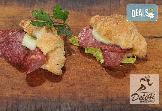 Вкус и аромат от романтична Франция! 100 броя маслени кроасанчета, тарталети и сладки еклерчета от кулинарна работилница Деличи! - Снимка 2