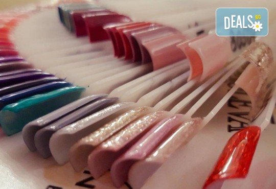 Изграждане на ноктопластика с гел, маникюр с гел лак BlueSky или Nika и 2 декорации в V&A Glamour Beauty Salon! - Снимка 10