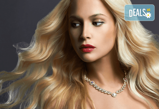 Боядисване с професионална боя на салона, подстригване, масажно измиване и подсушаване или прическа със сешоар във Фризьорски салон Никол! - Снимка 1