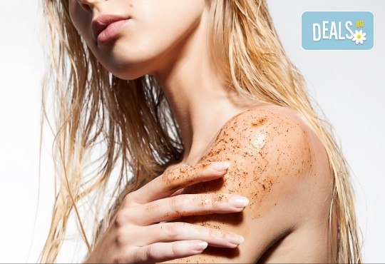 Релакс и детоксикация! 60-минутен масаж с мед и канела на гръб или на цяло тяло във V&A Glamour Beauty Salon! - Снимка 3