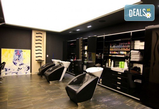 Неоперативен лифтинг с двугодишен ефект с HIFU на цяло лице или на цяло лице, шия и деколте в Студио за красота Juliet Marten - Снимка 5