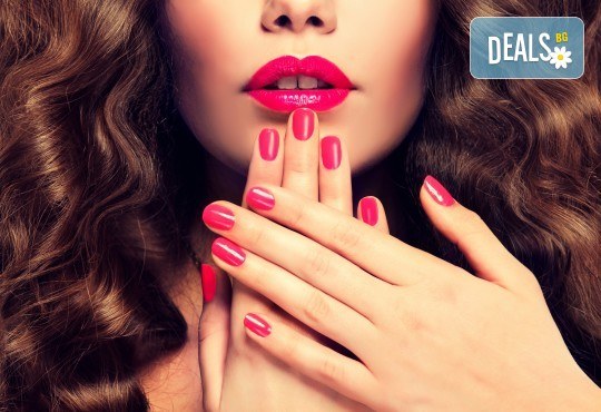 Лакиране с гел лак или цялостен класически или френски маникюр с гел лак + безплатно сваляне на гел лак в студио за красота Галинея! - Снимка 2