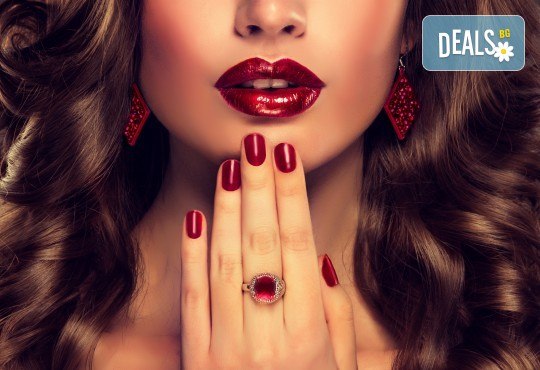 Лакиране с гел лак или цялостен класически или френски маникюр с гел лак + безплатно сваляне на гел лак в студио за красота Галинея! - Снимка 3