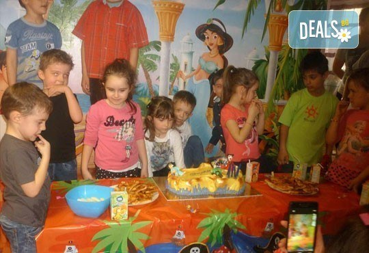 За празника на Вашето дете! Два часа детско парти за 8-15 деца с аниматор, меню и торта от Парти клуб Слънчо - Снимка 4