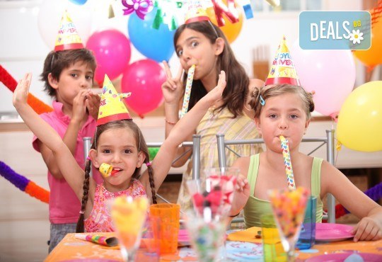 За празника на Вашето дете! Два часа детско парти за 8-15 деца с аниматор, меню и торта от Парти клуб Слънчо - Снимка 2