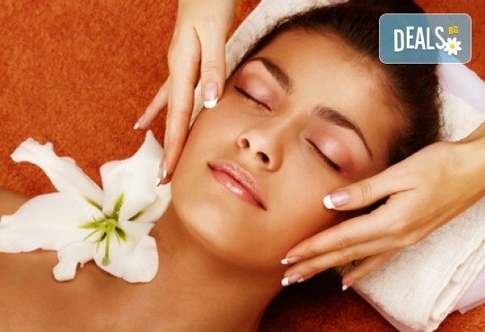 Релаксиращ масаж на цяло тяло с масло с аромат на шоколад и бонус: рефлексотерапия на глава, стъпала и длани във Фризьорски салон Moataz Style! - Снимка 4