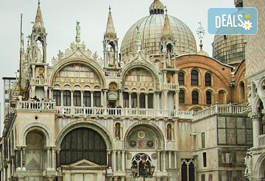 Самолетна екскурзия до Венеция със Z Tour на дата по избор до март 2019-та! 3 нощувки със закуски в хотел 2*, билет, летищни такси и трансфери! - Снимка 5
