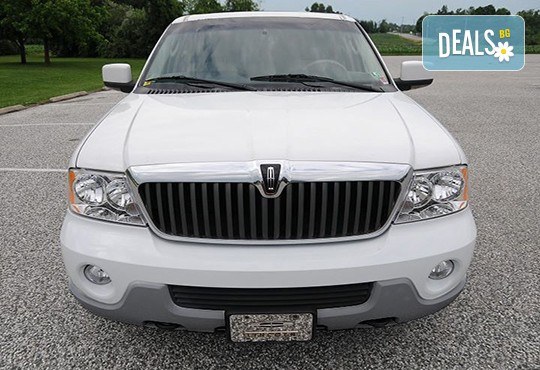 Еротичен танцьор или танцьорка в супер луксозна лимузина, безалкохолни напитки, бутилка марков алкохол по избор за Вашето парти! - Снимка 11