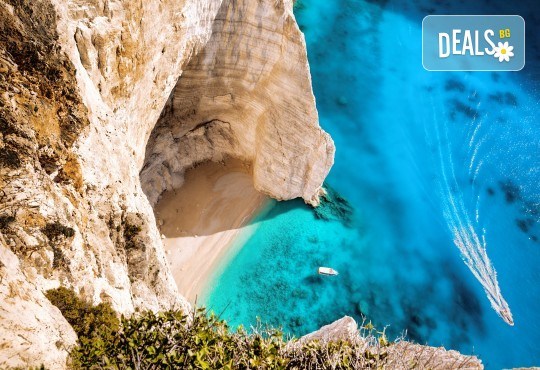 Мини почивка на Перлата на Йонийско море - остров Закинтос! 4 нощувки със закуски в хотел 3*, транспорт и водач! - Снимка 3