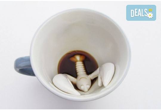 Започнете деня с кафе или час в оригинална синя керамична чаша с омар в нея! - Снимка 1