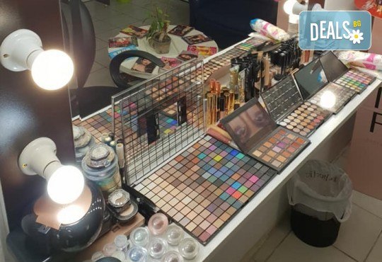 Изискана визия с дневен или вечерен грим със или без поставяне на мигли от Makeup by MM! - Снимка 5