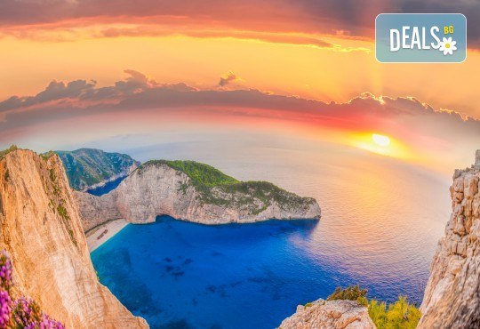 Почивка през септември на остров Закинтос! 5 нощувки със закуски и вечери в хотел 3*, транспорт и водач от България Травъл! - Снимка 4