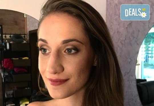 Професионален грим за сватби, официални събития и специални поводи с козметика на MAC, NYX, Inglot и др. от гримьор Елица Толева в Benefit Hair Studio by Tatiana! - Снимка 7