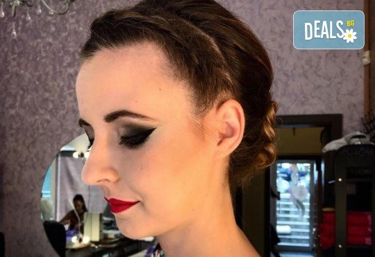 Професионален грим за сватби, официални събития и специални поводи с козметика на MAC, NYX, Inglot и др. от гримьор Елица Толева в Benefit Hair Studio by Tatiana! - Снимка 10